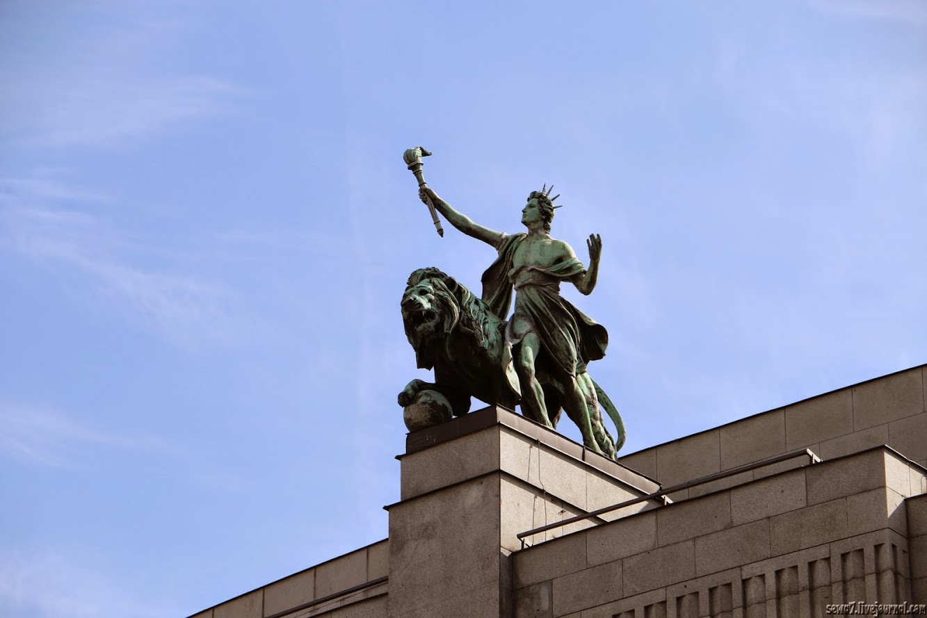 Статуя Свободы в Праге.